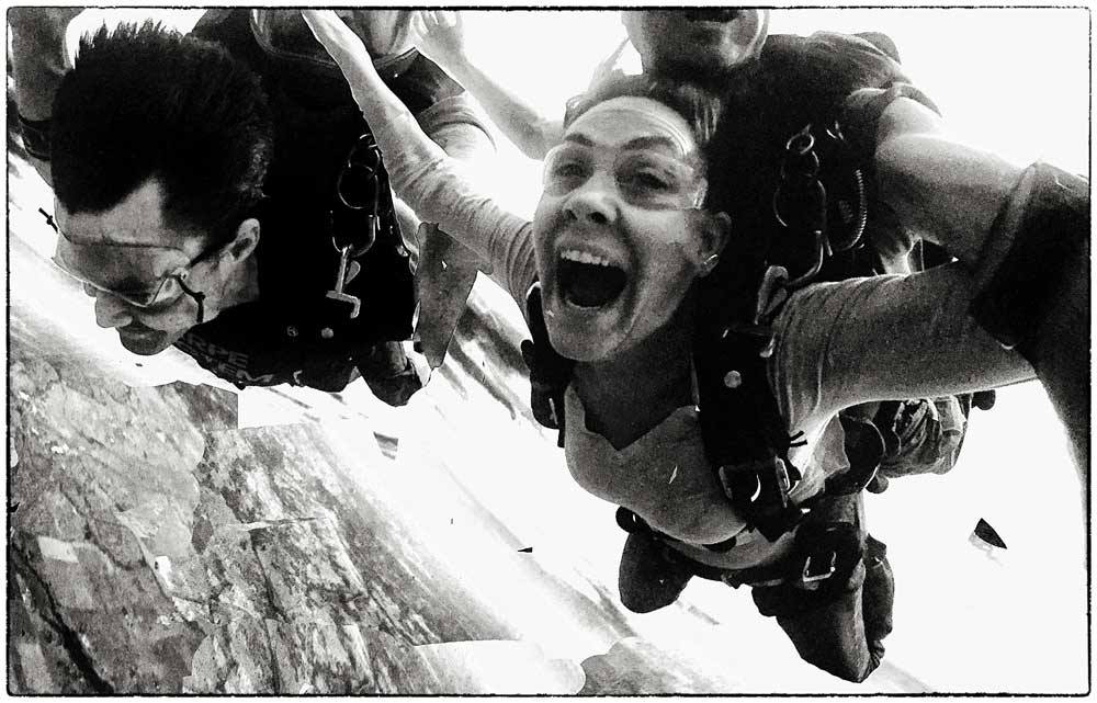 skydive.jpeg